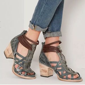 Freebird by Steven Penny Leather Sandal Size 9